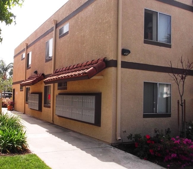 Villa Christina Apartments Apartments in Covina, CA