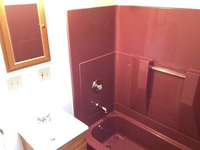 1st Floor Bathroom - 508 Franklin Avenue