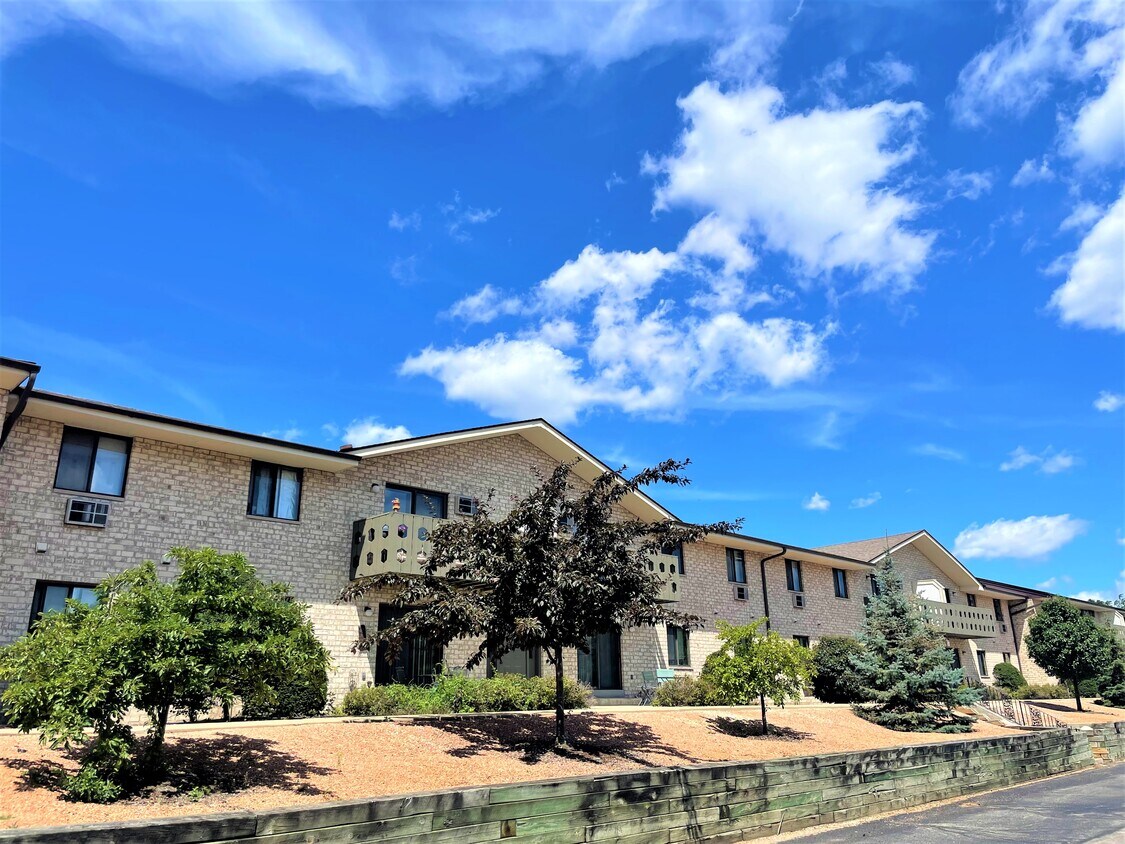 Central Park Apartments Apartments in West Allis, WI