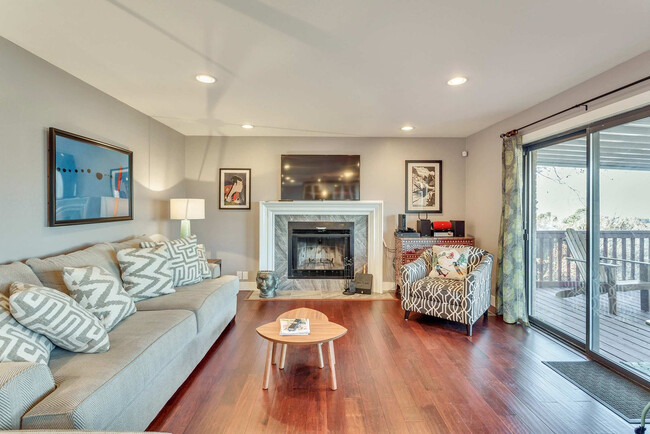 Building Photo - 7492 Brighton Way