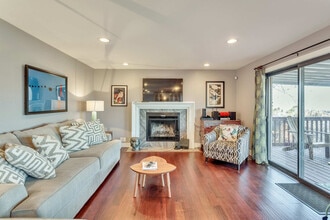 Building Photo - 7492 Brighton Way