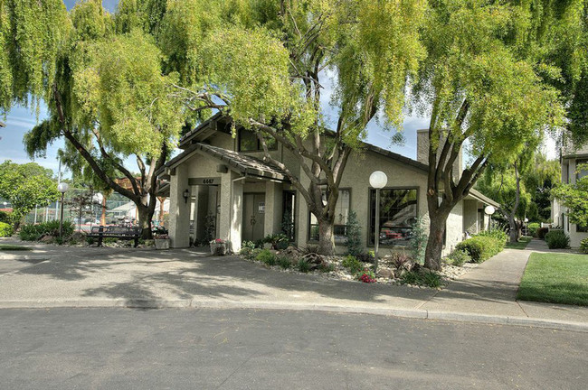 Meadow Ridge Apartments - Apartments in Davis, CA | Apartments.com