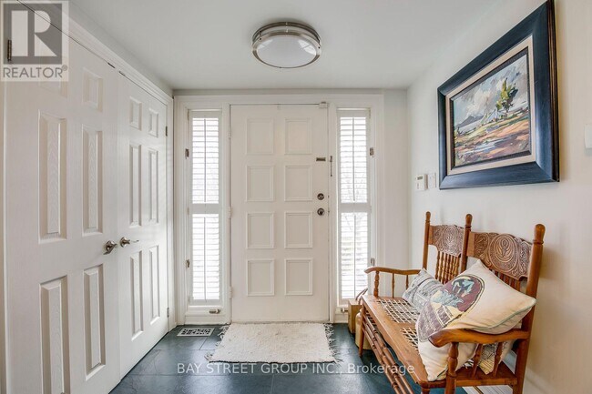 Building Photo - 485 Carlton Dr