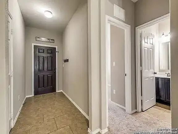 Foto del edificio - "Spacious 4-Bedroom Oasis with 3 Full Bath...