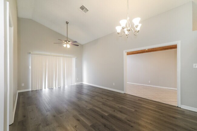 Building Photo - 12702 Whiterapids Dr