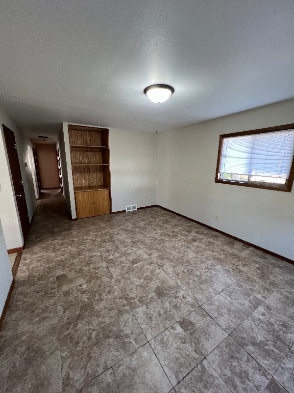 Building Photo - 1510 S 38th St