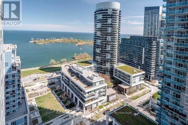 Photo du bâtiment - 1-2121-2121 Lake Shore Blvd W