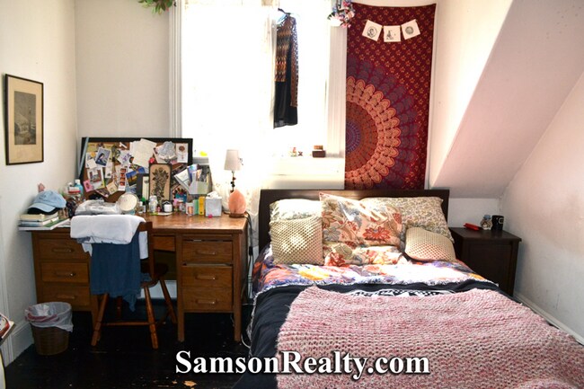 Foto del edificio - 230 Brown St