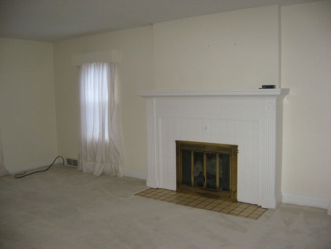 Building Photo - 512 Virginia Ave