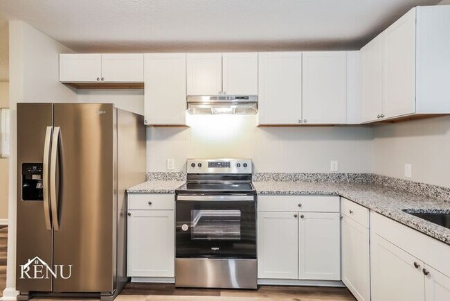 Foto del edificio - 315 W 18th St
