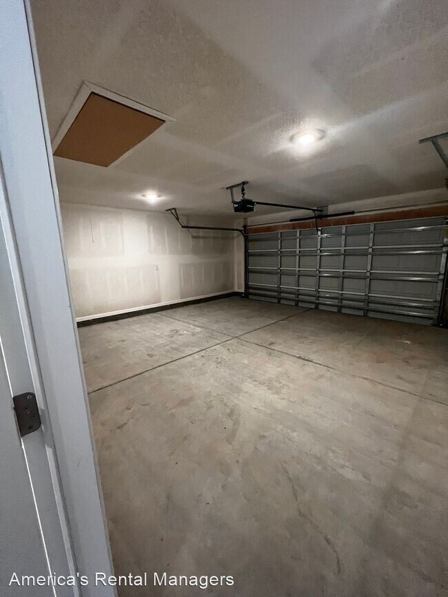 Building Photo - 4 br, 2 bath House - 10342 Ruffian Route