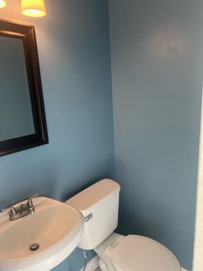 Building Photo - FOR RENT VIRGINIA BEACH!