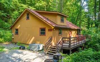 Building Photo - 2263 Lones Branch Ln