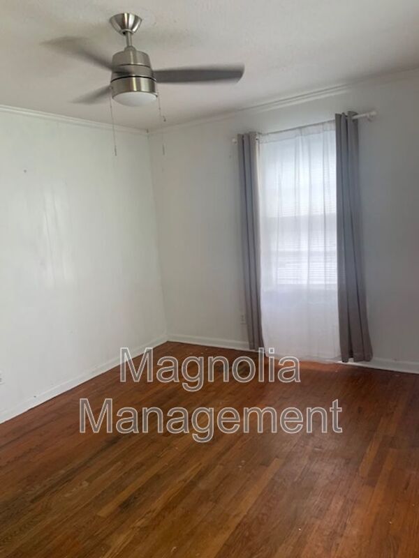 Foto del edificio - 471 Shepard Rd