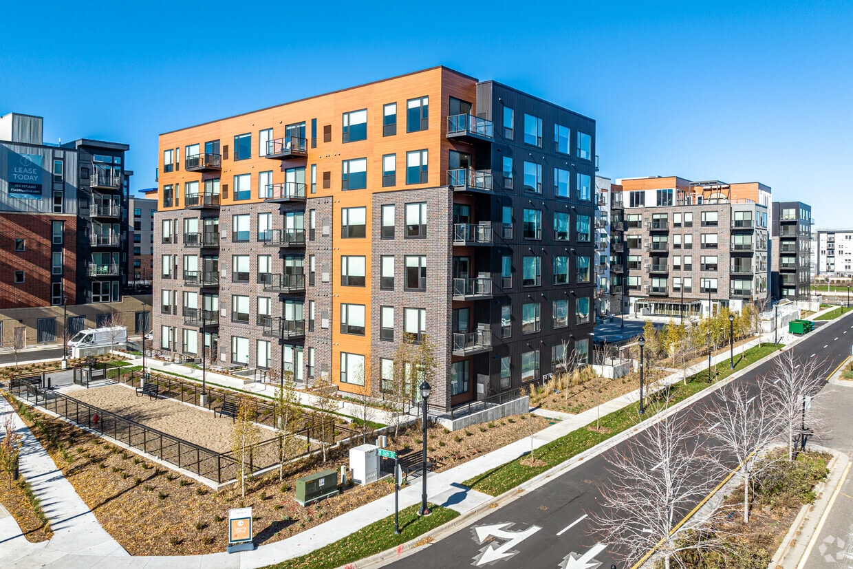 Caraway West End Apartments in Minneapolis, MN