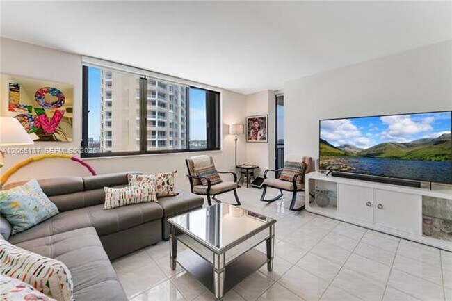 Photo - 540 Brickell Key Dr cu-1422 Apartment