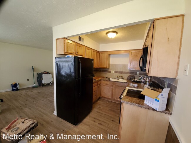 Building Photo - 3212 Springfield Dr
