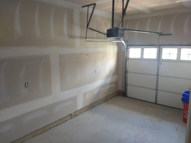Building Photo - 2735 Keebler Ct