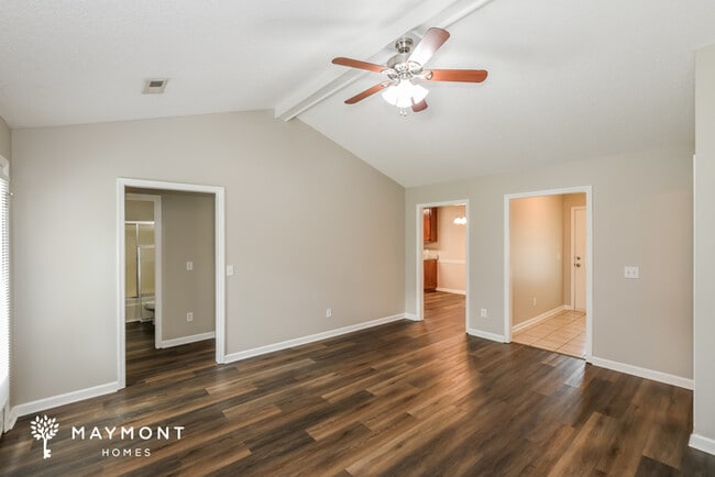 Foto del edificio - 234 Falcon Ridge Dr