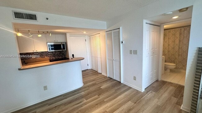 Foto del edificio - 770 Claughton Island Dr