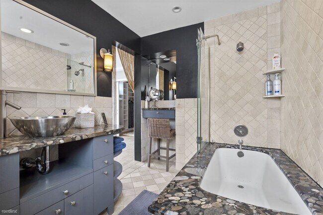 Foto del edificio - 4 br, 2.5 bath House - 19 Rock Street