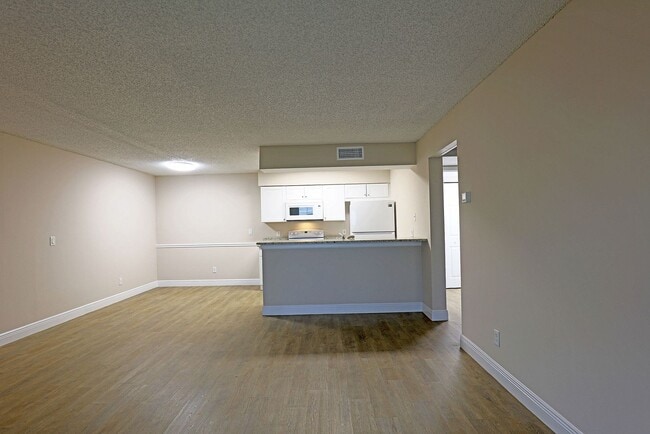 Building Photo - Mystic Gardens 5311-1108