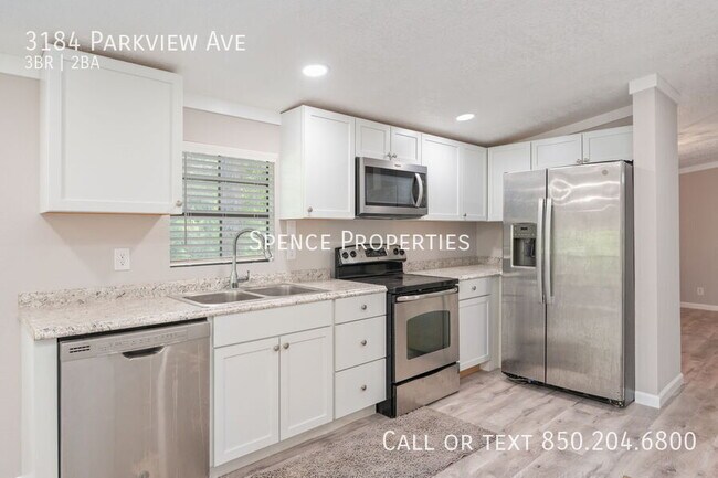 Foto del edificio - 3184 Parkview Ave
