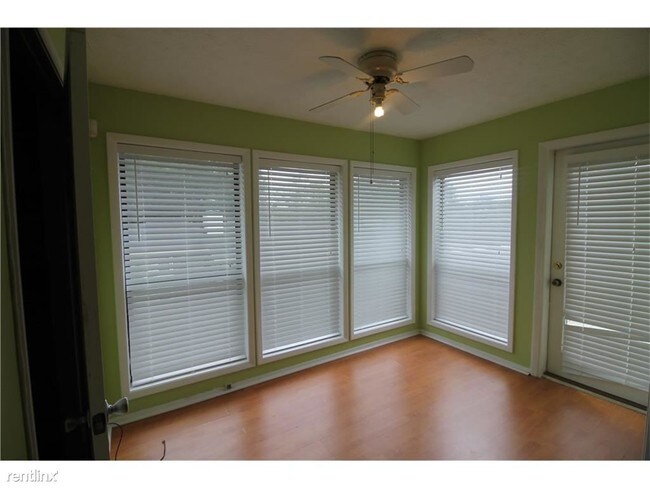 Building Photo - 306 Park Ridge Cir