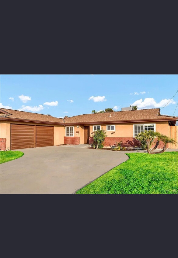 Foto principal - 2275 N Kensington Way