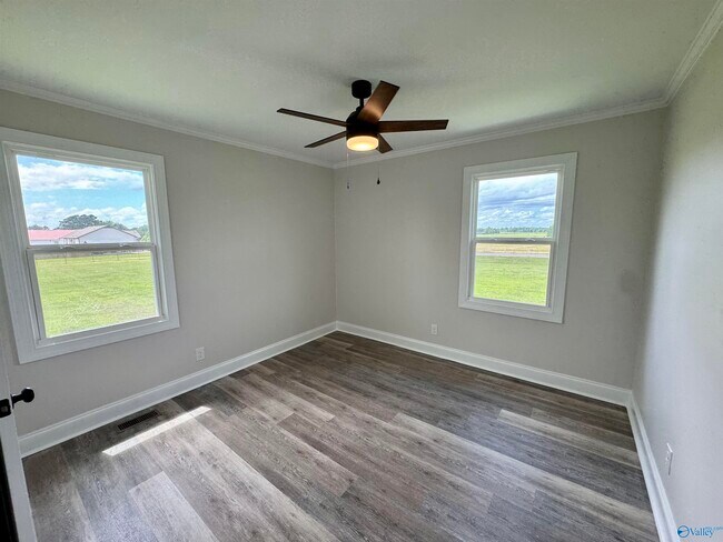 Foto del edificio - 16959 Glaze Rd