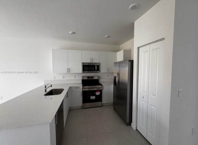 Foto del edificio - 112 SW 184th Way