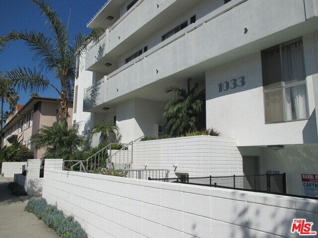front of building - 1033 3rd St