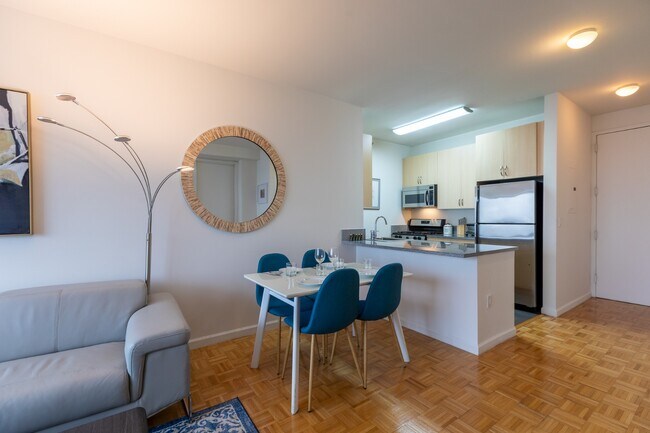 Foto del edificio - 271 W 47th St