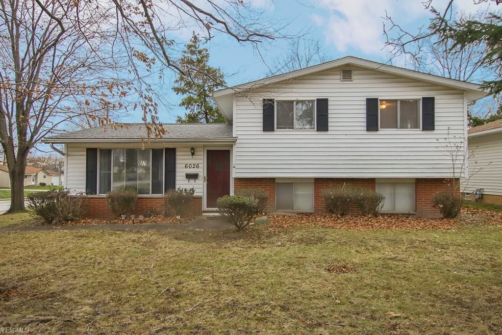 6026 Marra Dr, Bedford Heights, OH 44146 House Rental in Bedford Heights, OH