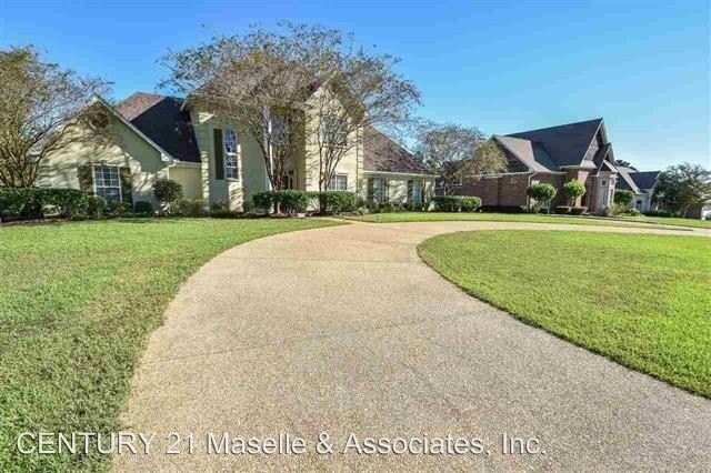 Building Photo - 511 Castlewoods Blvd