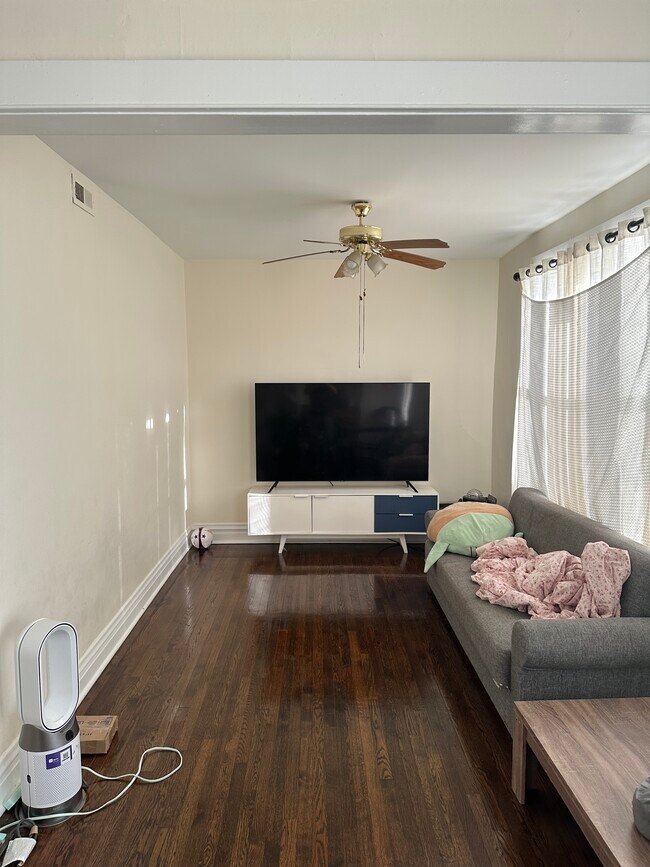 Foto del edificio - 1744 W Foster Ave