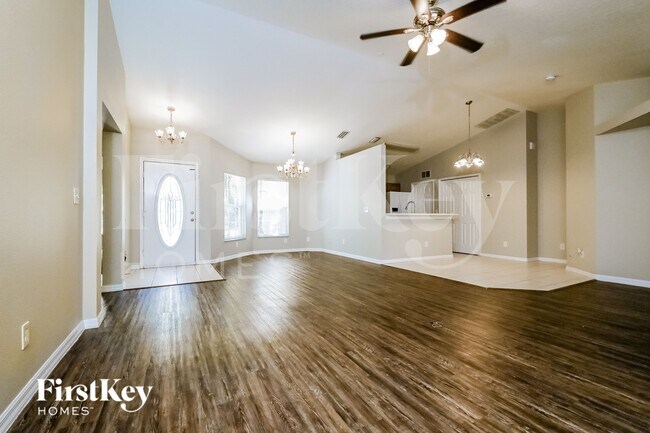 Building Photo - 4003 Kingsfield Dr