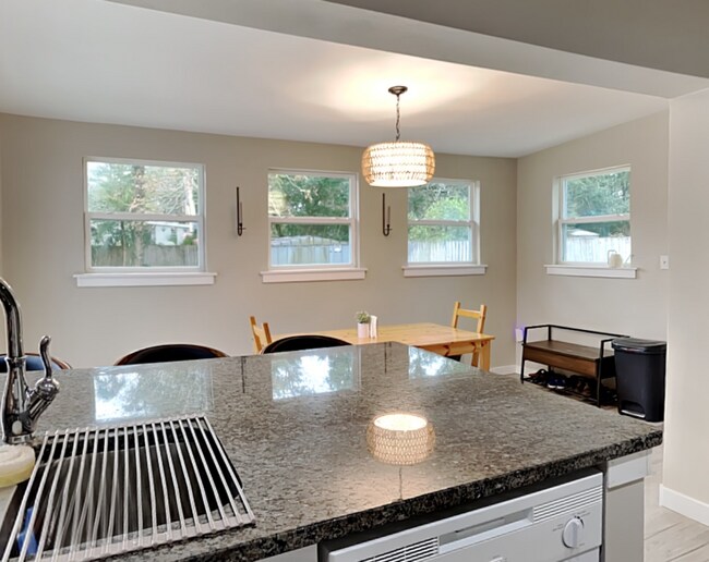 Foto del edificio - 612 Ridgewood St