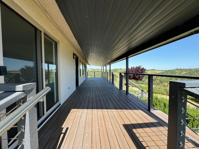 Building Photo - 5430 Sunny Ridge Pl