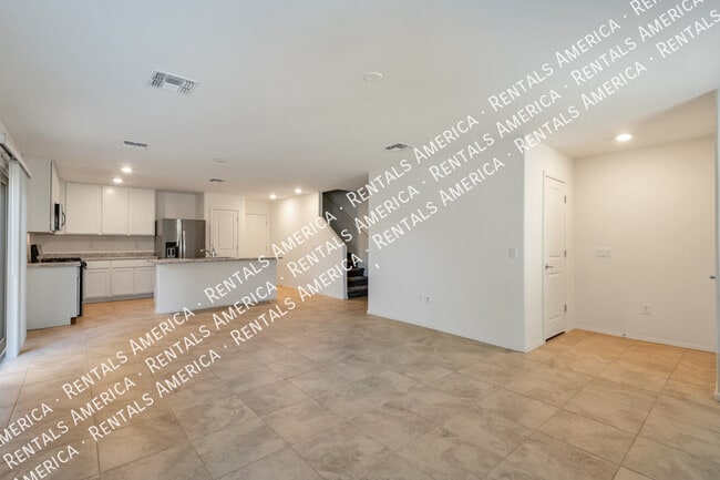 Building Photo - 1071 E Descent St