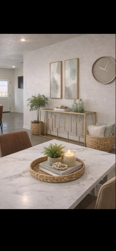 Foto del edificio - 3804 Elm Dr