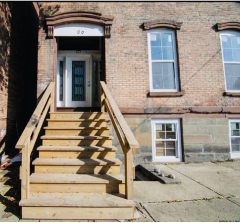 Building Photo - 86 9th St