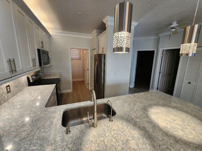 Foto del edificio - Bouchelle Island 2 Bedroom 2 Bath Condo