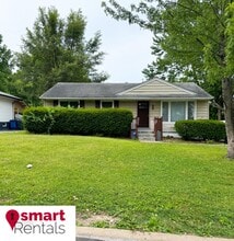 Building Photo - 8620 Elwyn Dr