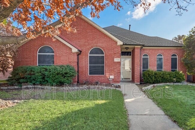 Building Photo - 3708 Bryson Dr