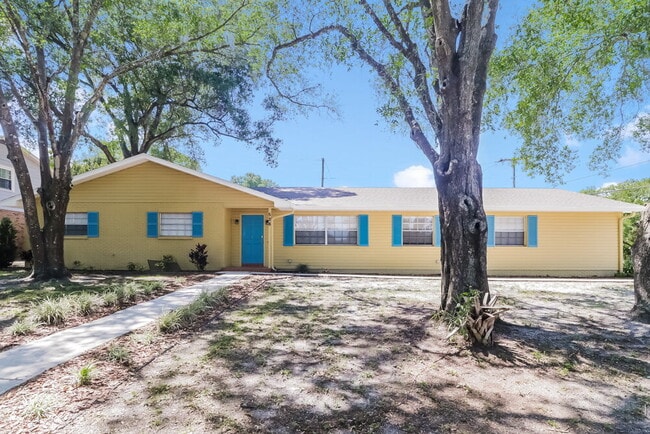 Building Photo - 528 Crestover Dr
