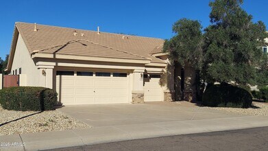 Building Photo - 740 N Nantucket St