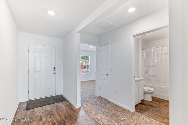 Building Photo - 47 Tordera Ln
