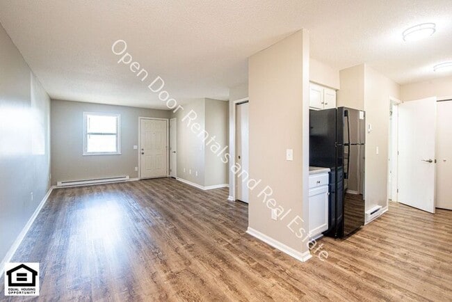 Building Photo - 303 Autumn Hills Dr