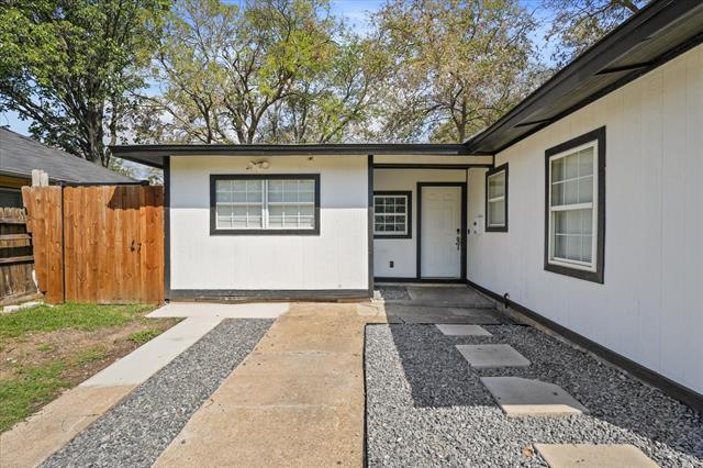 Building Photo - 2333 Blaydon Dr